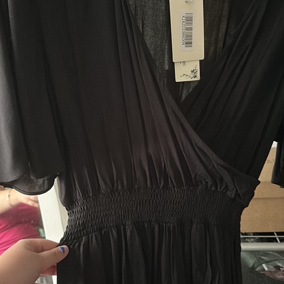 Black dress - Picture 2 of 4